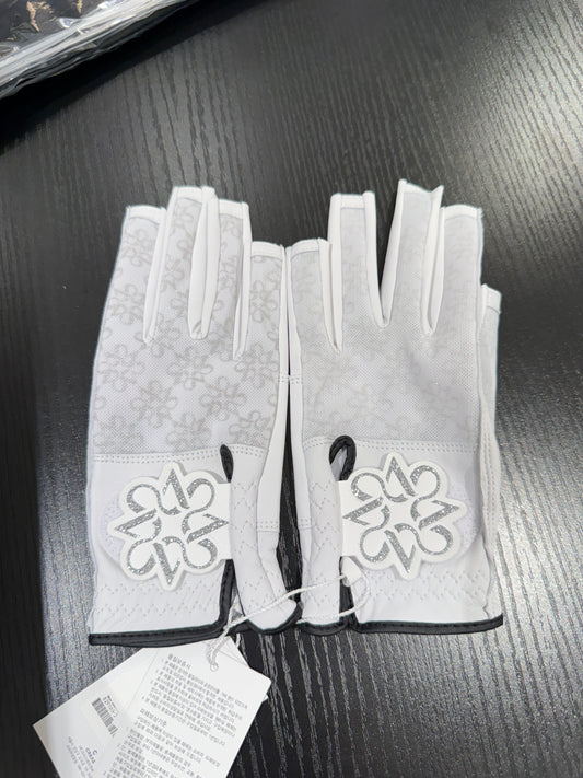 ST. ANDREWS | Chic Mesh & Leather Mix Sun Protection Gloves - Nail-Cut Style