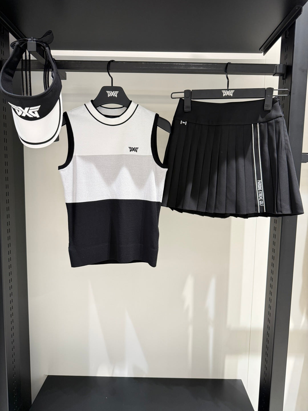 PXG | Women Color Block Knit Sleeveless