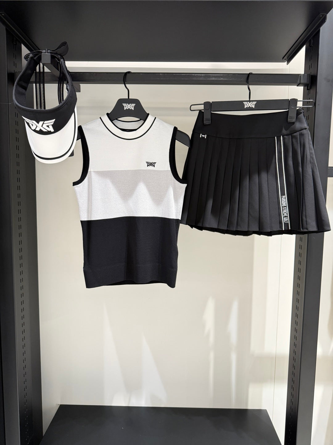 PXG | Women Color Block Knit Sleeveless